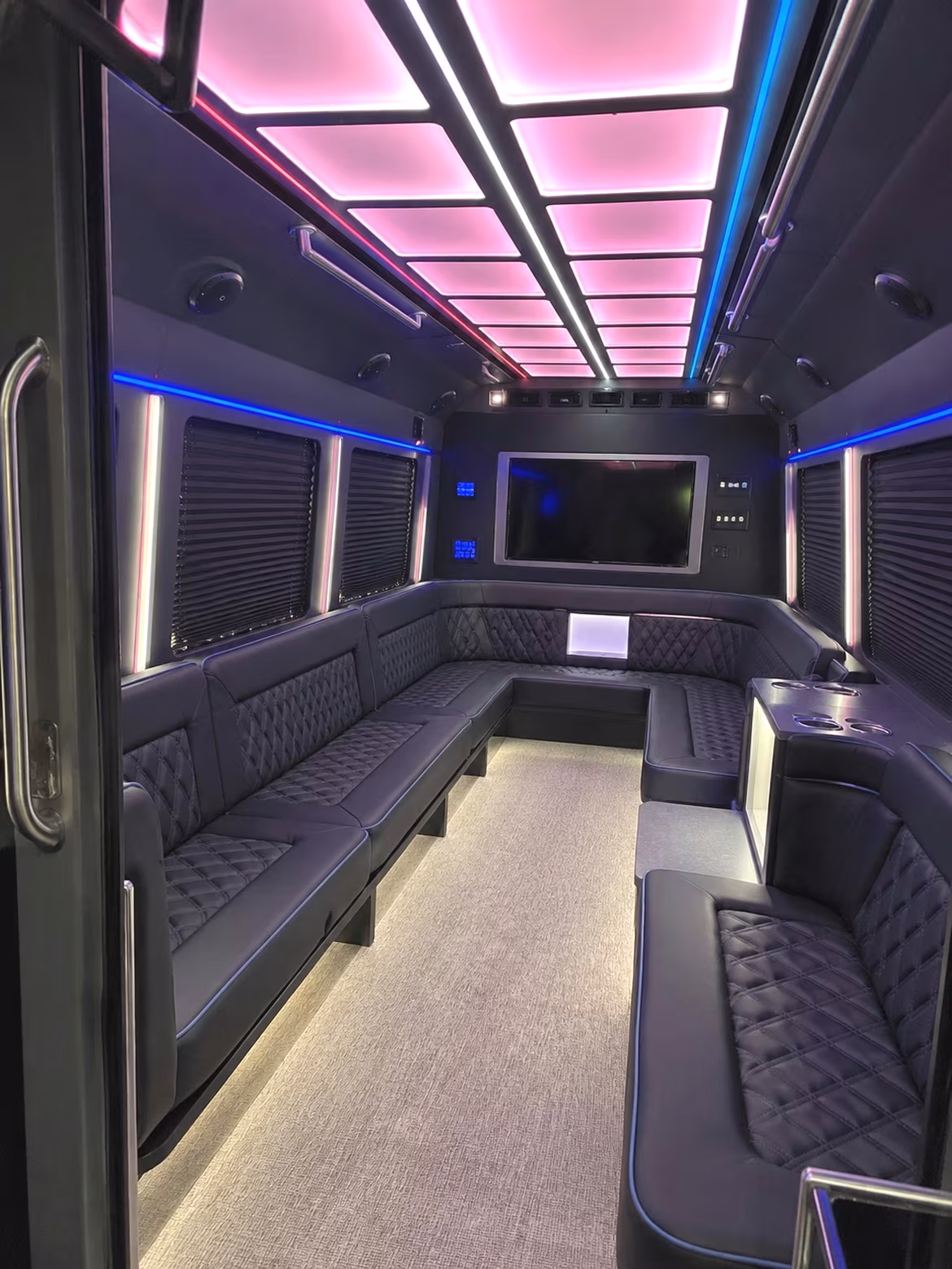 East Los Angeles Winery Tour & Pub Crawl Transportation
