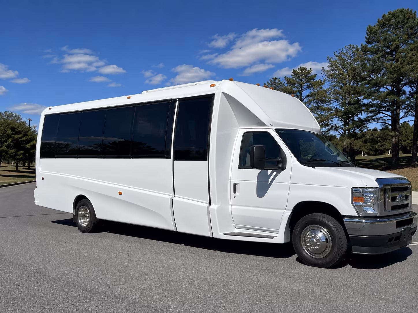 Glendale Winery Tour & Pub Crawl Transportation