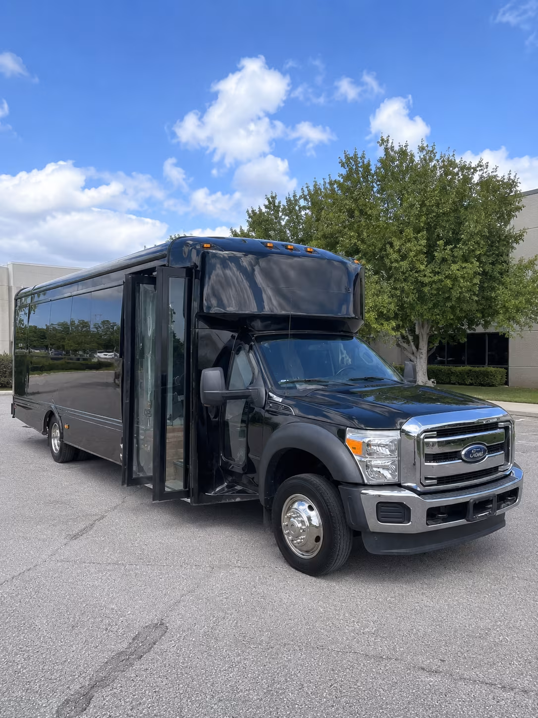 Los Angeles Homecoming & Prom Party Bus Rentals