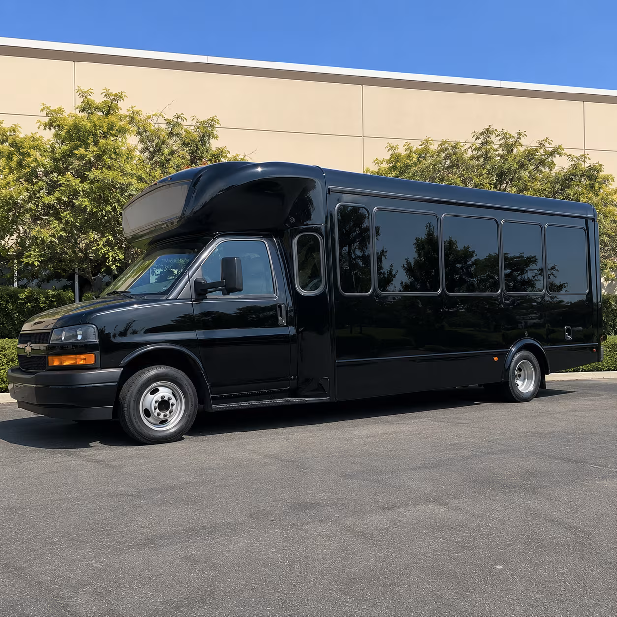 Los Angeles Prom & Homecoming Transportation party bus exterior