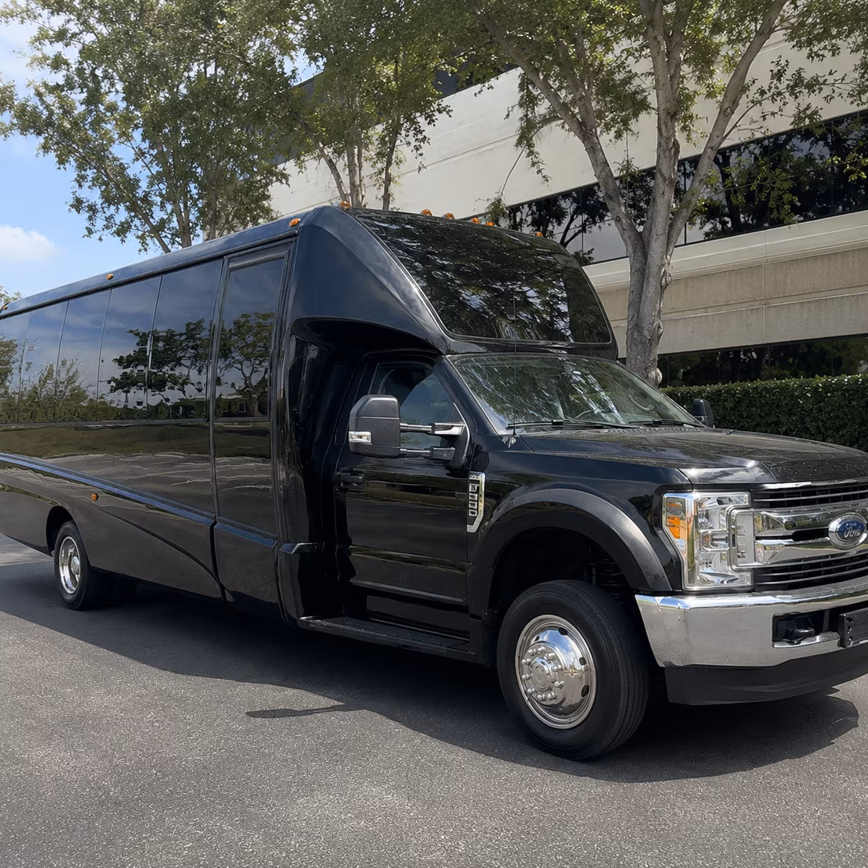 Los Angeles Sporting Event Transportation party bus exterior