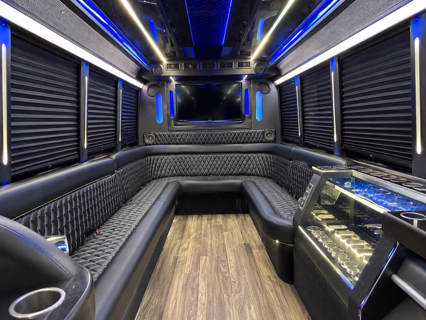 South Gate Homecoming & Prom Party Bus Rentals